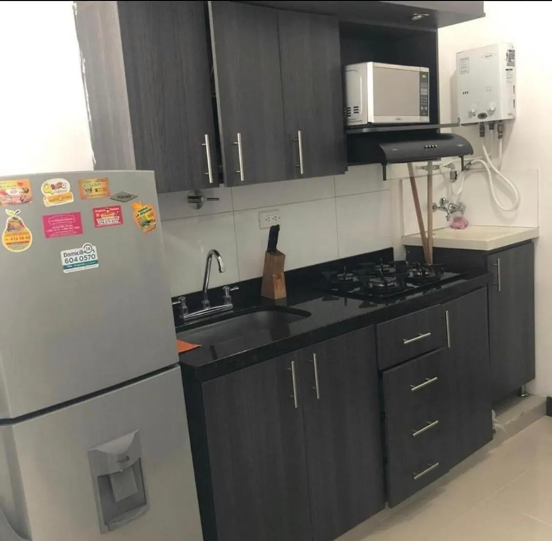 Apartamento Con Balcon Y Hamaca En Zona Rosa Laureles 301 Medellín 0*,  Colombia