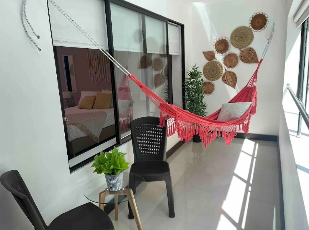 Apartamento Con Balcon Y Hamaca En Zona Rosa Laureles 301 Medellín Colombia
